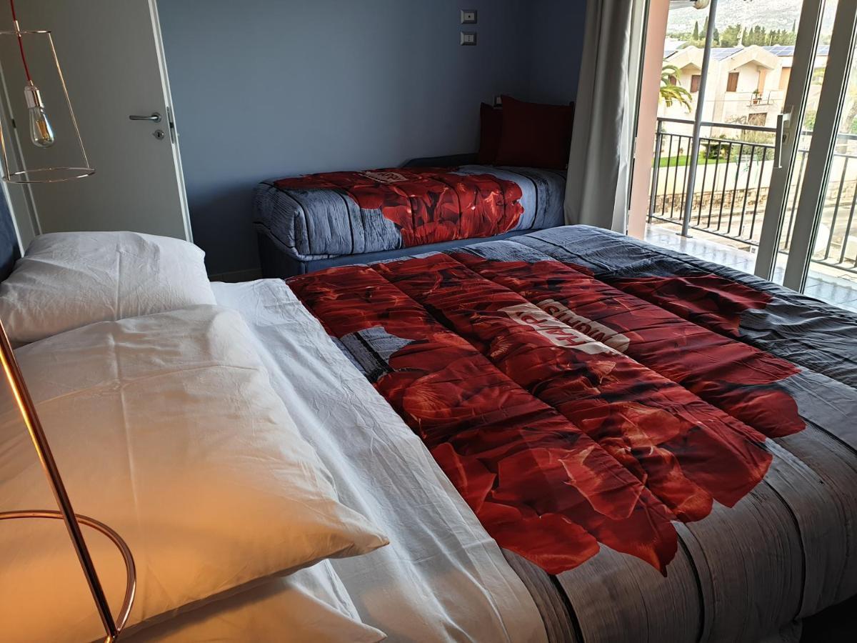 Stella-Guesthouse Solarino Luaran gambar