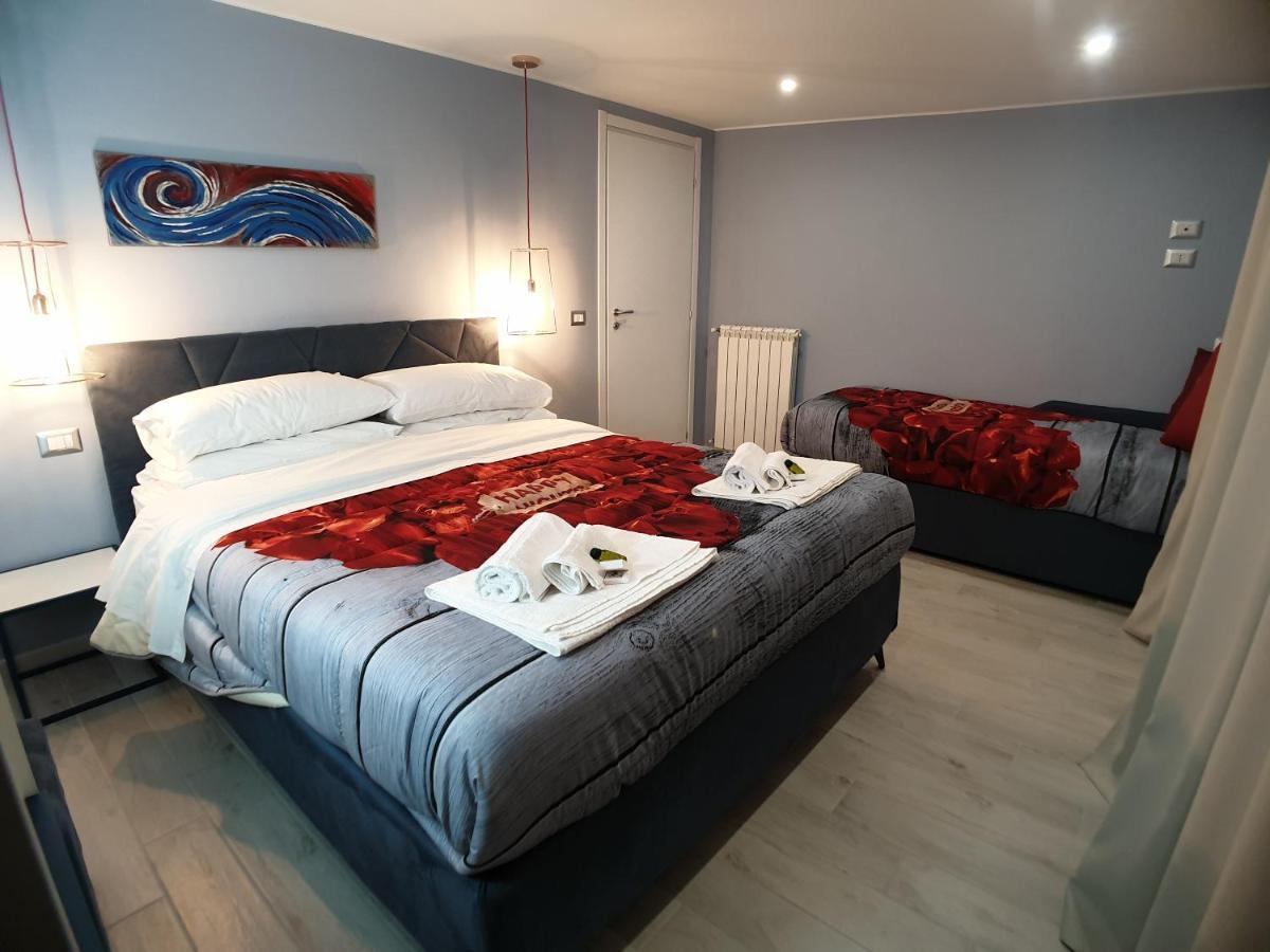 Stella-Guesthouse Solarino Luaran gambar