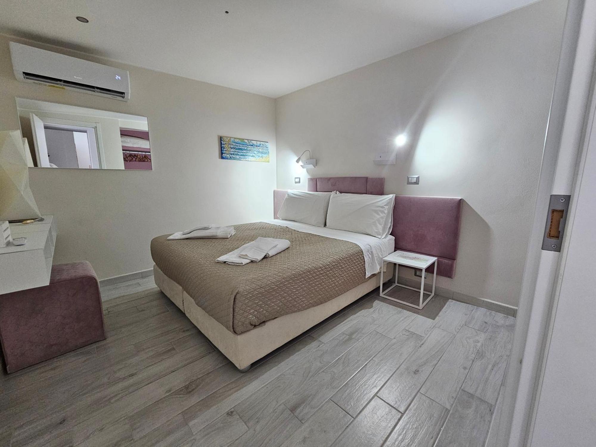 Stella-Guesthouse Solarino Luaran gambar