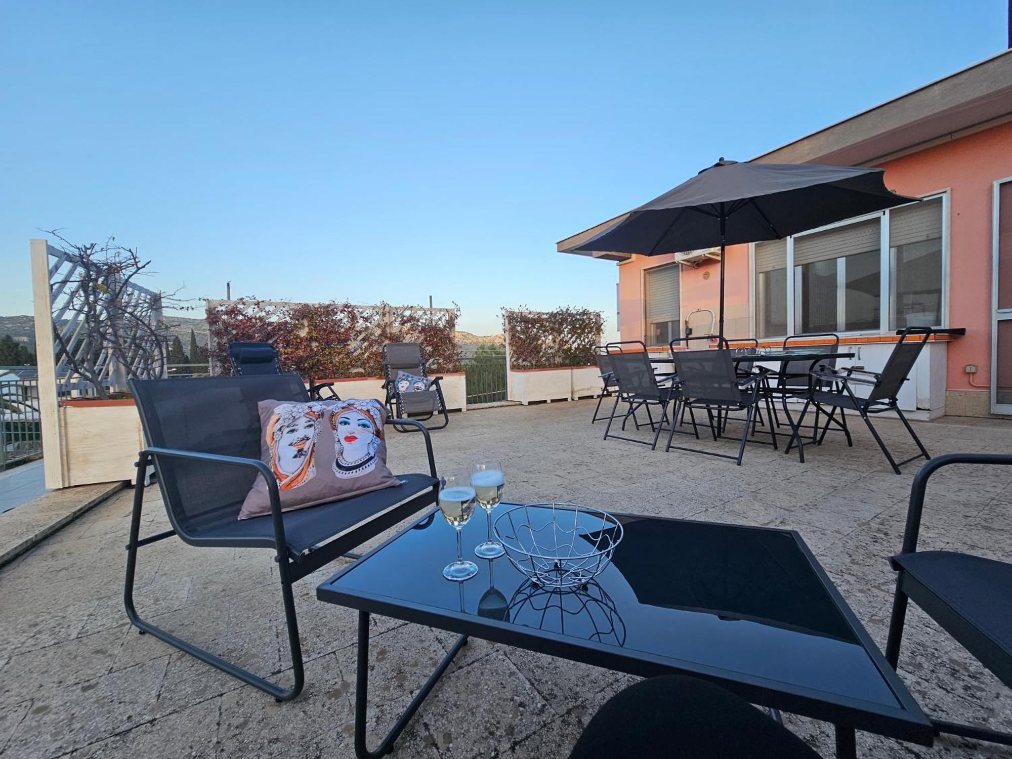 Stella-Guesthouse Solarino Luaran gambar