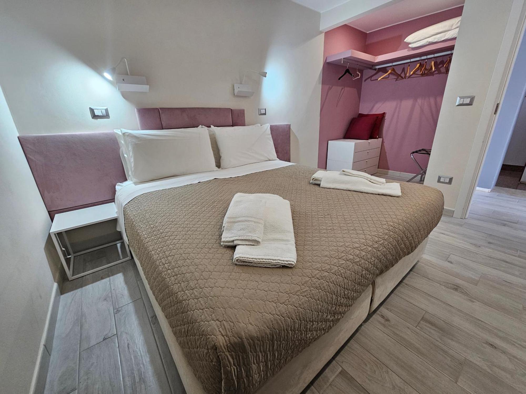 Stella-Guesthouse Solarino Luaran gambar