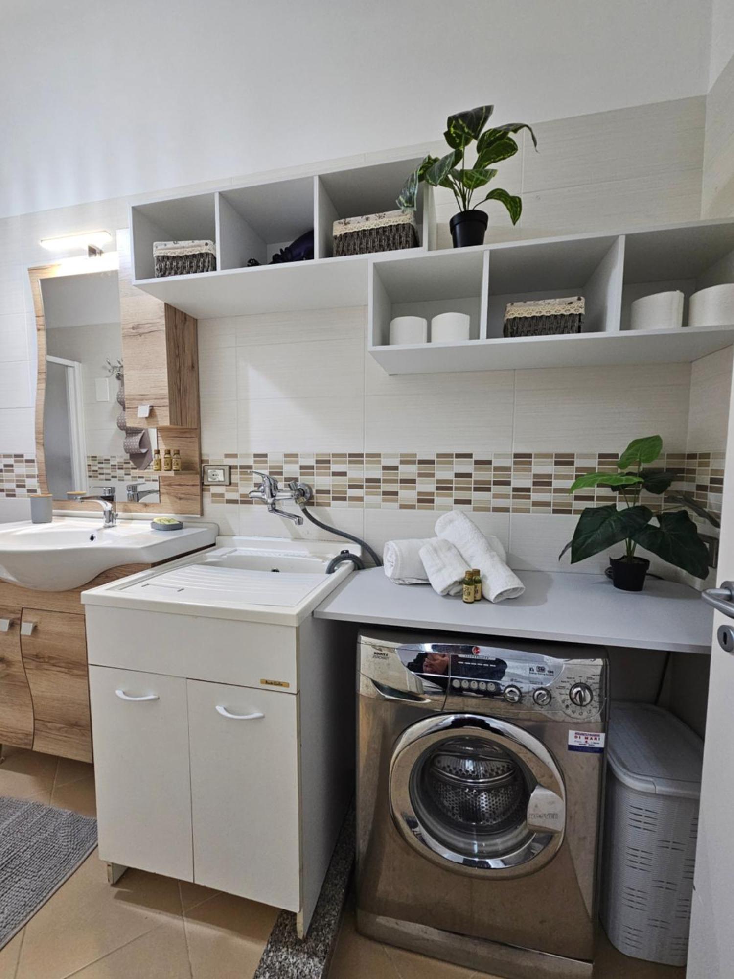 Stella-Guesthouse Solarino Luaran gambar